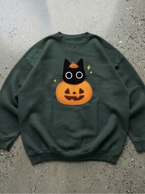Halloween Cat Pumpkin Jack-O’-Lantern Graphic Gildan Sweatshirt